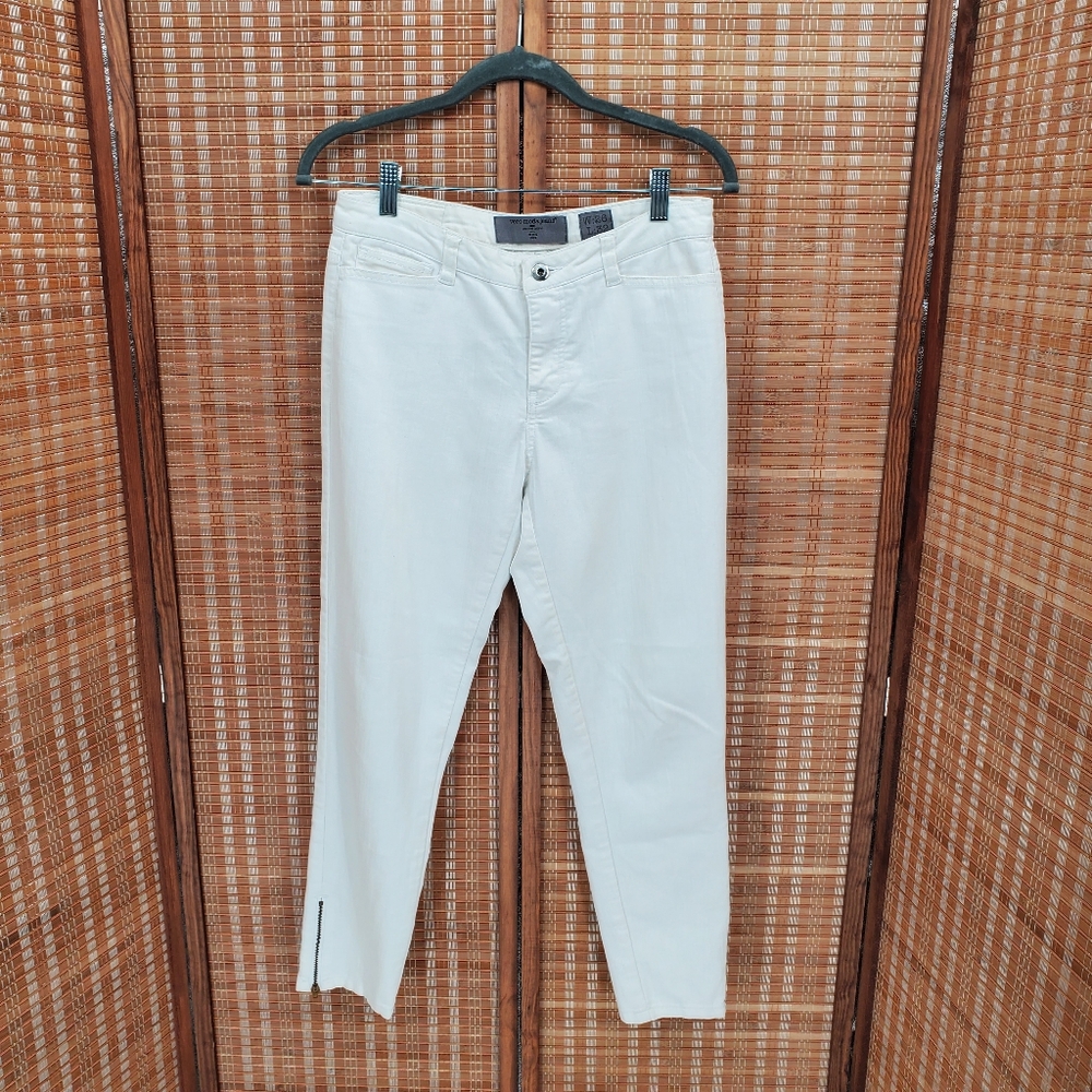 ◇ Vero Moda White Jeans with Ankle Zipper Accents Size 26